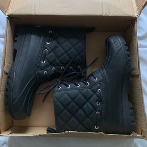 Black size 8 Sperry Gosling Boot